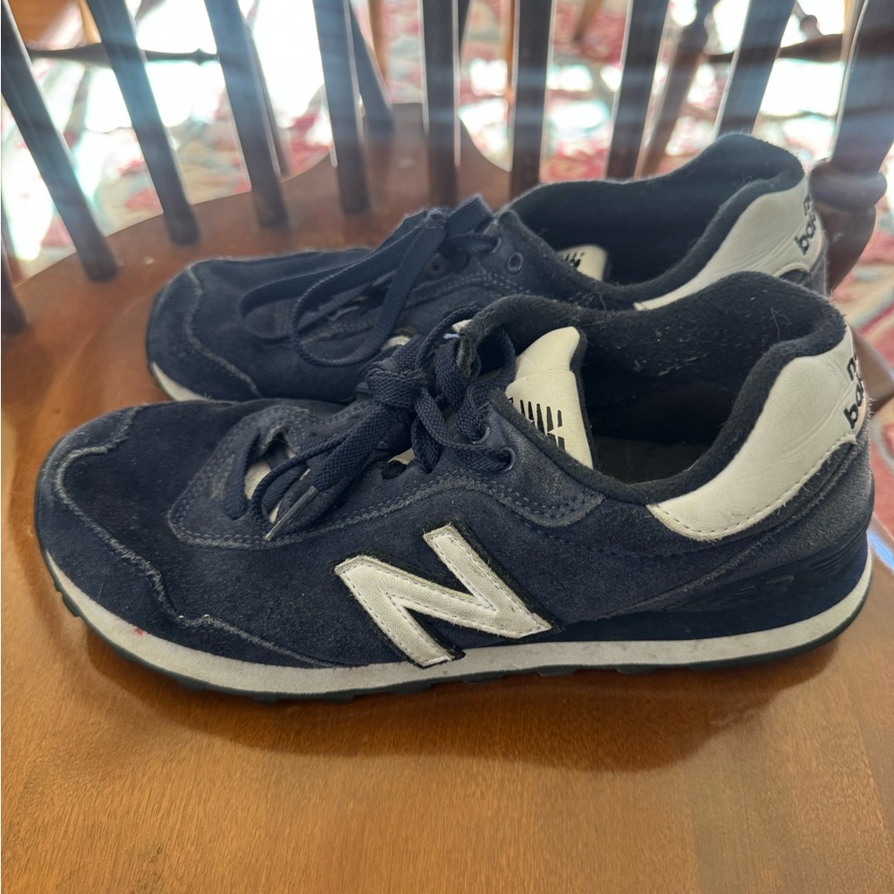 New Balance Navy and White Retro Women’s Sneakers - Size 8.5